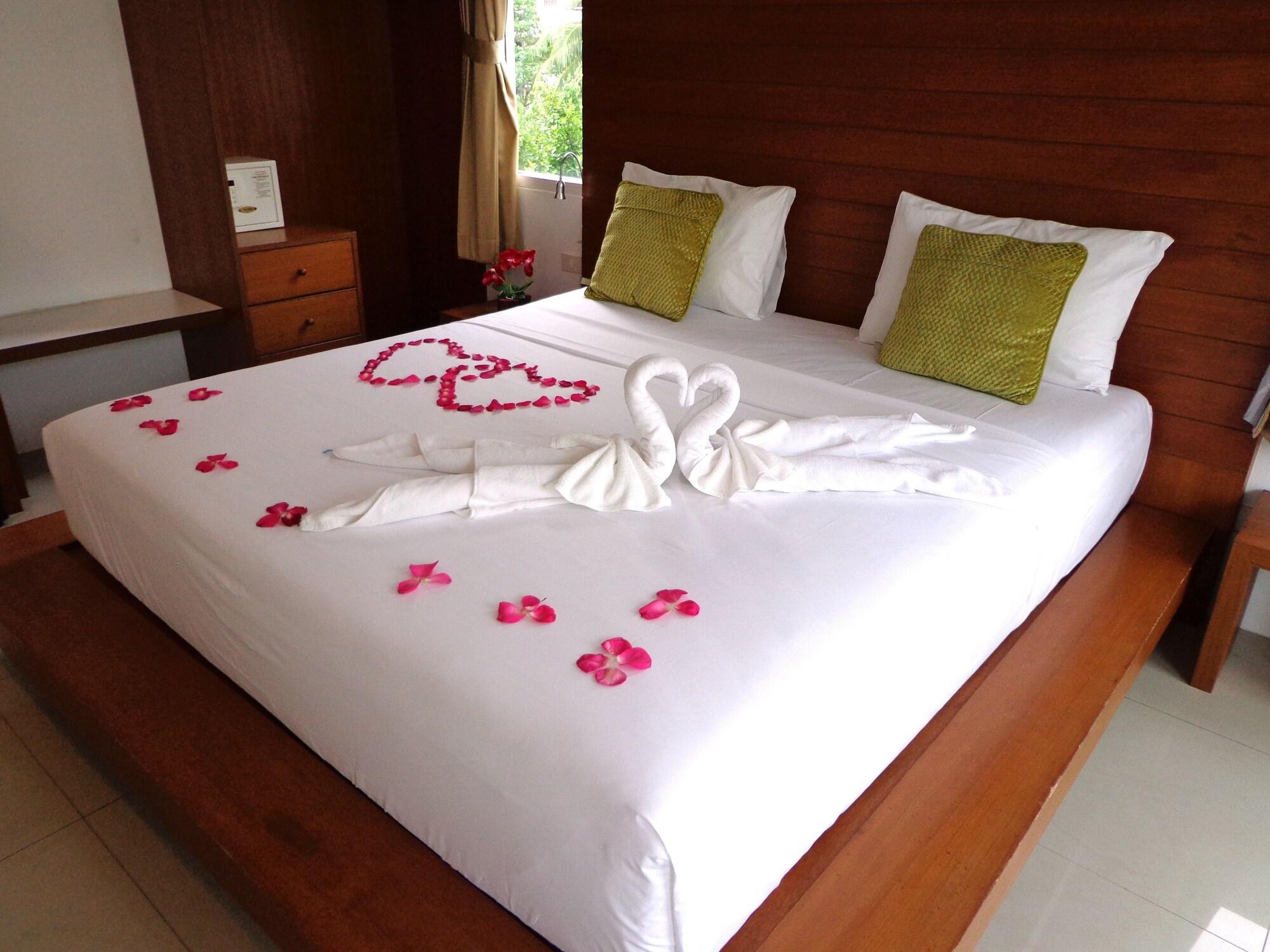 Sukcheewa Residence Phuket Patong Екстериор снимка