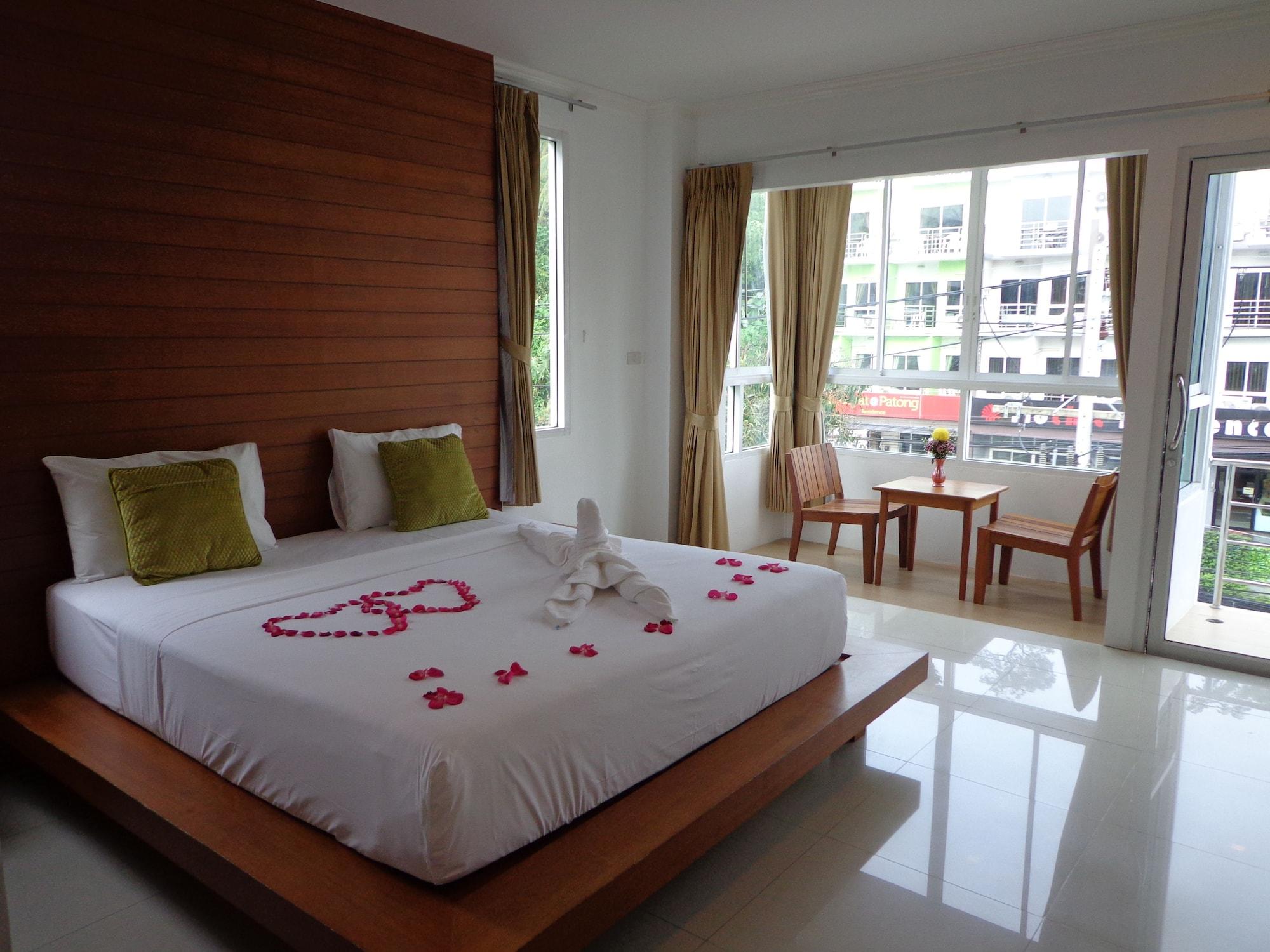 Sukcheewa Residence Phuket Patong Екстериор снимка