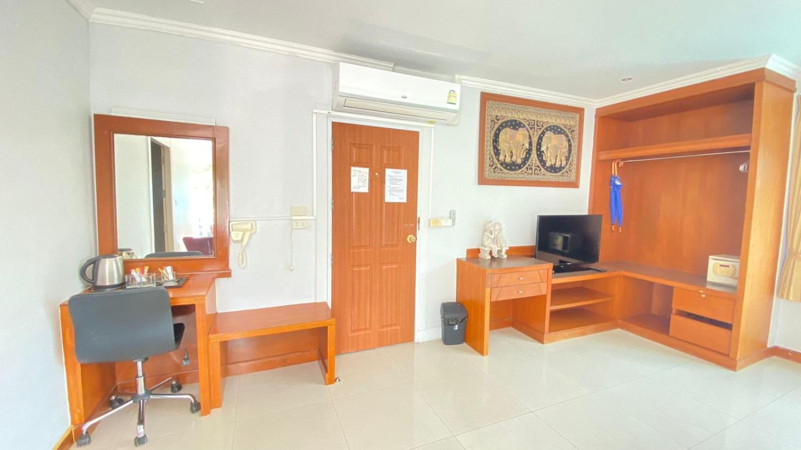 Sukcheewa Residence Phuket Patong Екстериор снимка