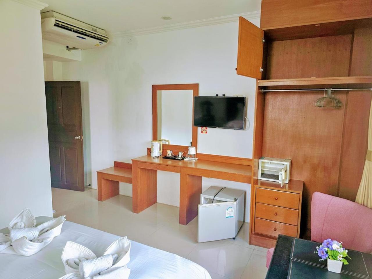 Sukcheewa Residence Phuket Patong Екстериор снимка